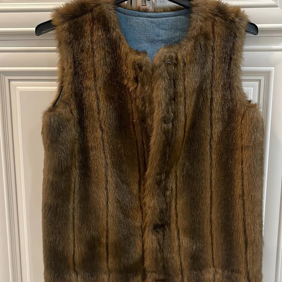 Denim & Co Reversible Denim Faux Fur Vest Size M - Picture 10 of 16